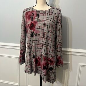 East Of 7th Gray Longline Sweater Top Asymmetrical Hem Floral Long Sleeve L